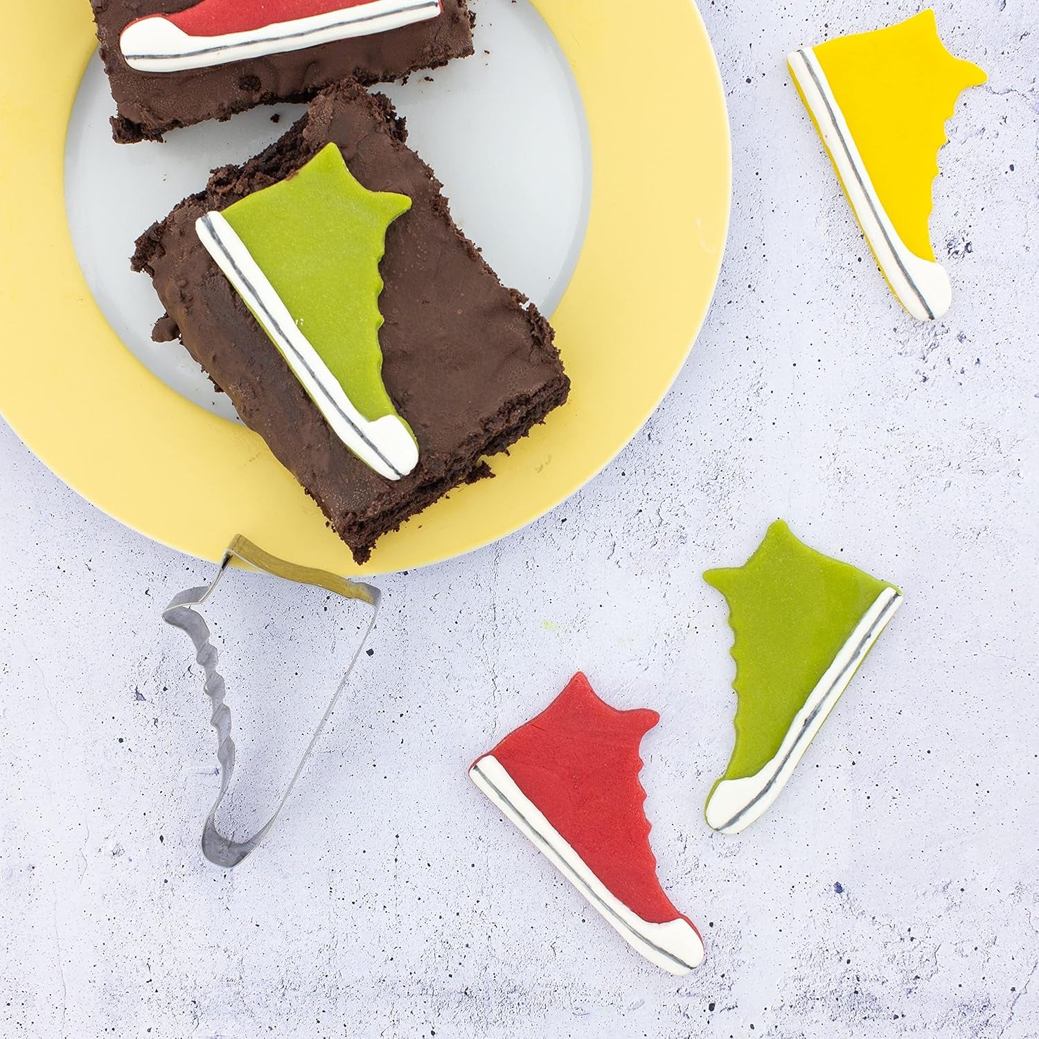 Günthart BackDecor 800 g fondant alb Masă decorativă albă pentru acoperire, glazurare prăjituri sau modelare, fără ulei de palmier, gata de utilizare și ușor de lucrat Pasta de zahar Naty Shop